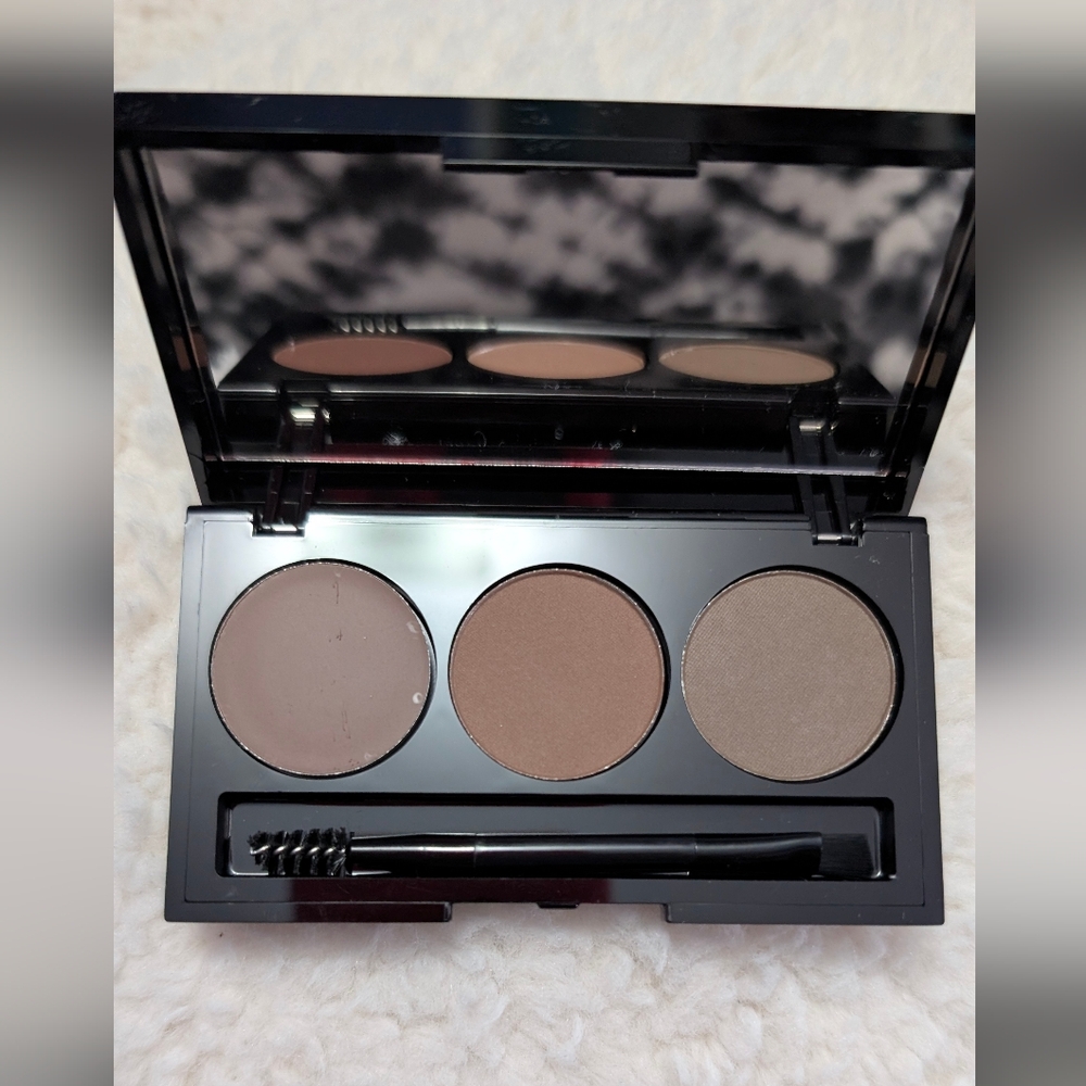 NIB Evagarden Eyebrow Perfect Kit Powder And Spooly Set